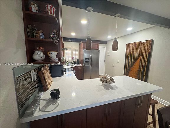3rd image of 5500 SW 77th Ct APT 305