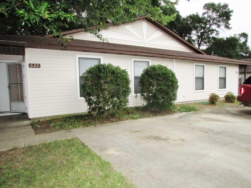 1st image of 618 Woodsman Dr