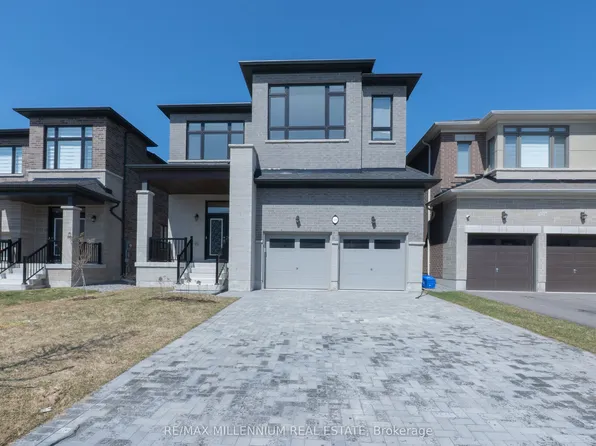 1210 Plymouth Dr, Oshawa, ON L1L 0T4