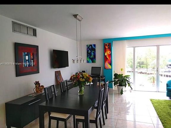 3rd image of 11111 Biscayne Blvd #3H