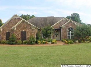 4697 Star Landing Rd W, Nesbit, MS 38651