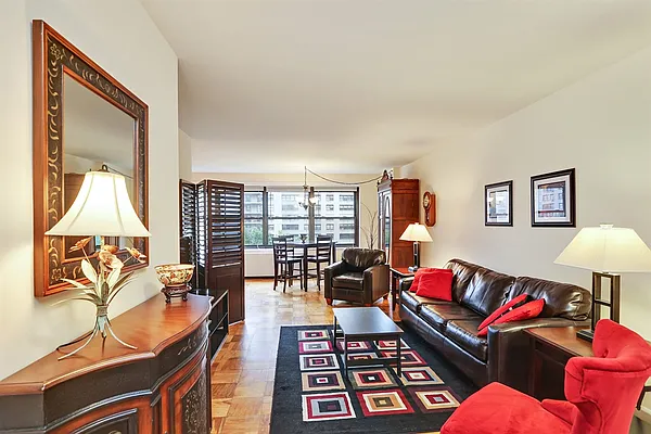 Sold by Corcoran | media 8