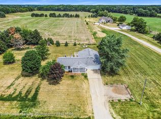 2716 W Kinley Rd, Saint Johns, MI 48879