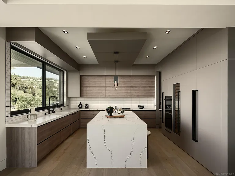 6627 Muirlands Dr — Photo 14