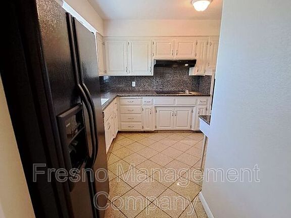 5th image of 784 W Palo Alto Ave