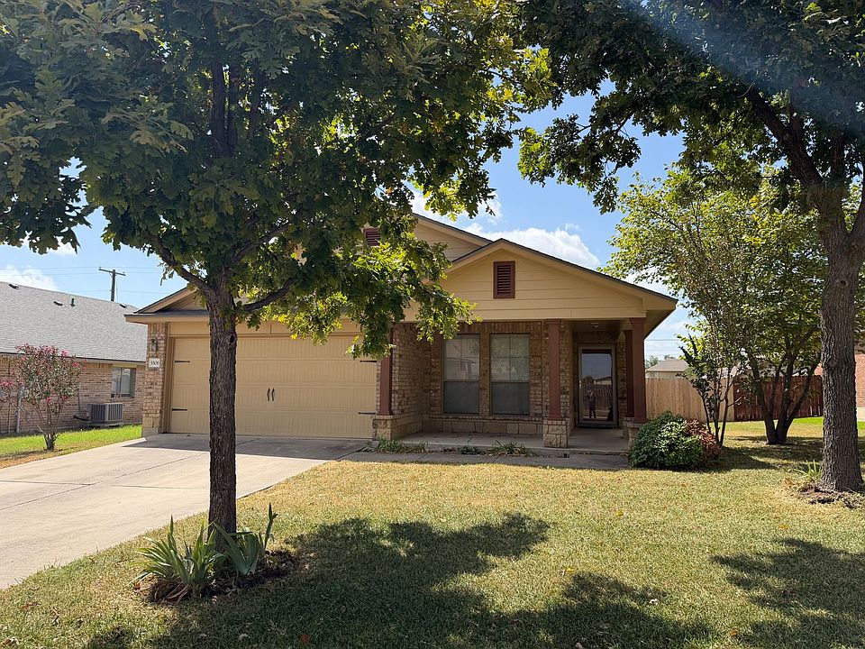 2nd image of 5506 Holly Oak Ln