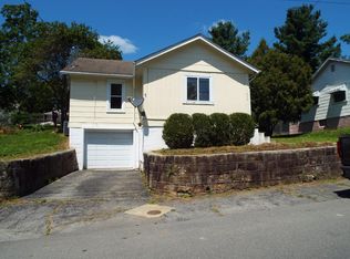 208 E St, Beckley, WV 25801