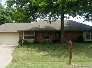 10753 E Sycamore Ave, Claremore, OK 74019