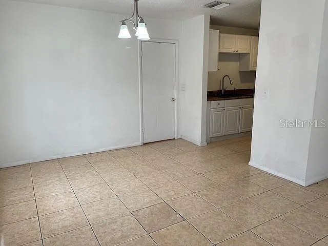3706 E Shadowlawn Ave — Photo 3