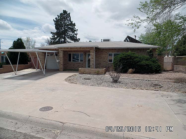 1st image of 609 E. Stephens Ave.