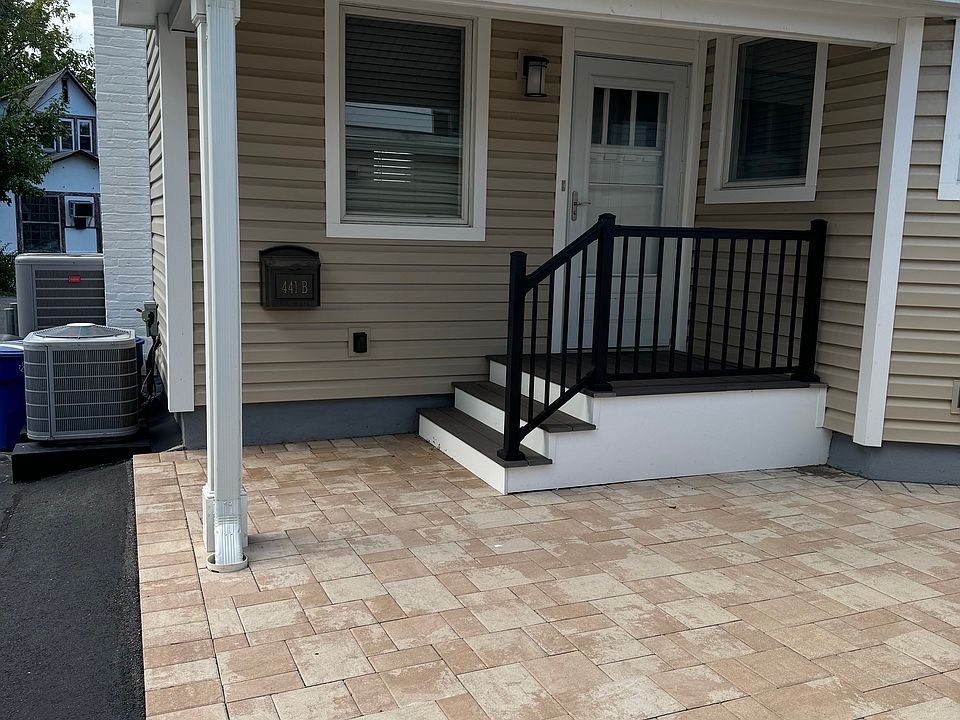 Covered entrance and patio