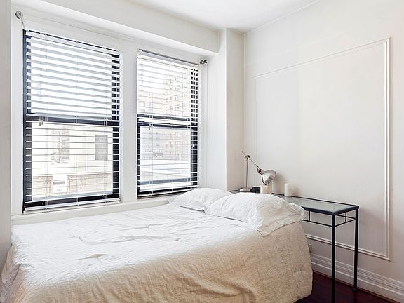 2nd image of 127 W 96th St APT 8J