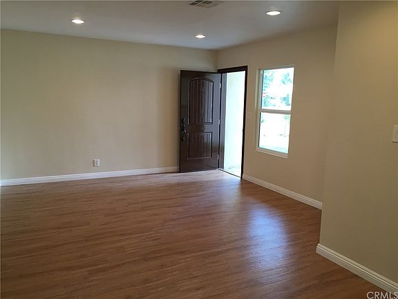 3rd image of 2411 S Primrose Ave