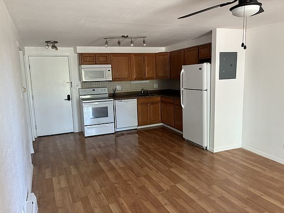 3rd image of 1304 S Parker Rd APT 258