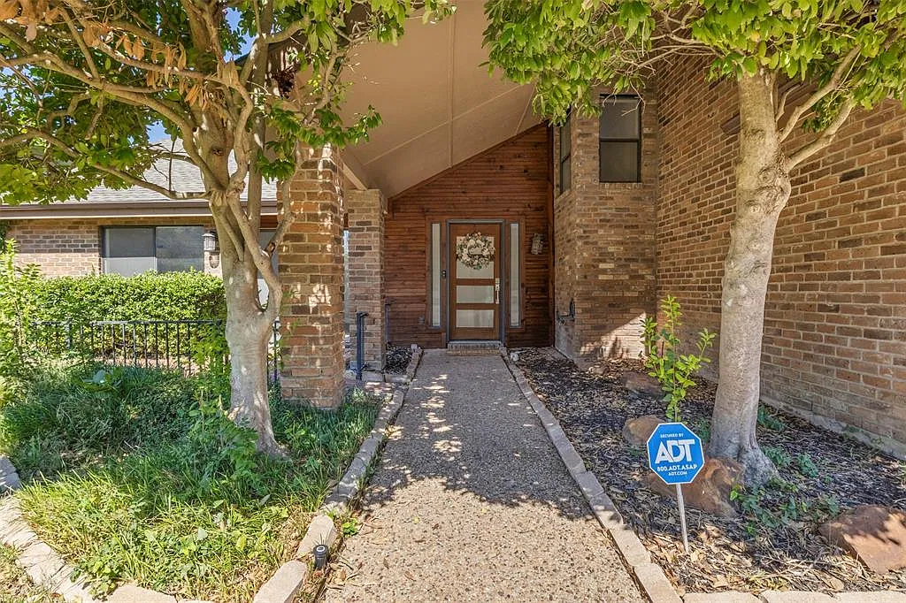 4 bed, 3.5 bath, 2919 sqft, $4,500 — Photo 4
