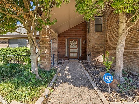 4th image of 5509 Anglebluff Pl