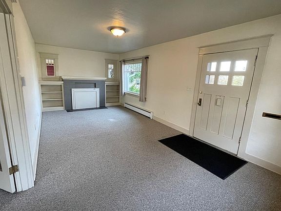 2nd image of 1611 Lombard Ave