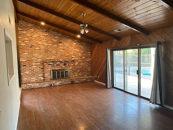 4th image of 3710 W Sunnyside Ct