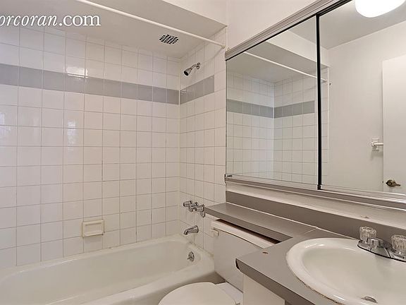 3rd image of 338 Prospect Pl APT 1A