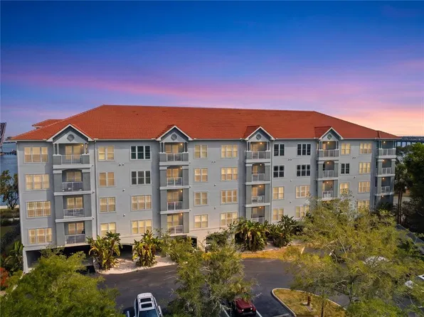 210 3rd St W APT 8305, Bradenton, FL 34205