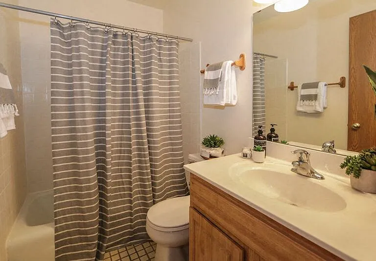 100 Berkley Rd — Photo 10