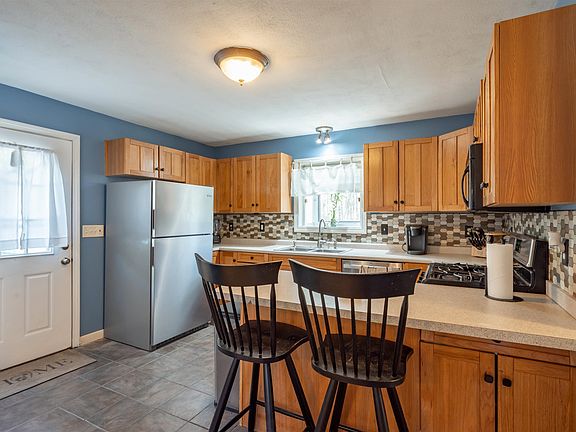 5th image of 26 Pepperell Road