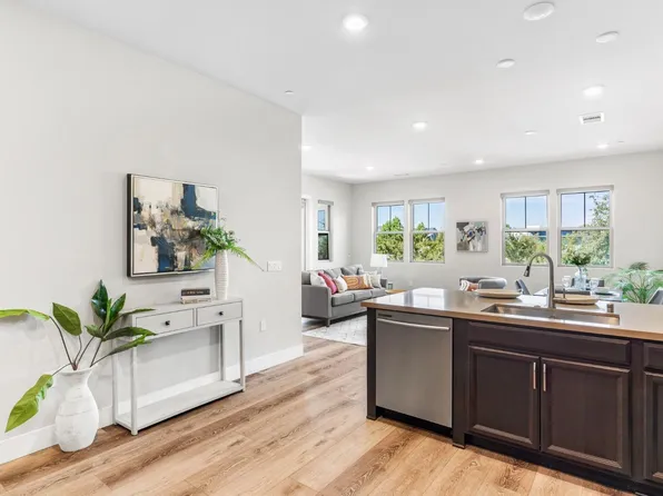 1000 Berryessa Ln APT 234, Davis, CA 95616