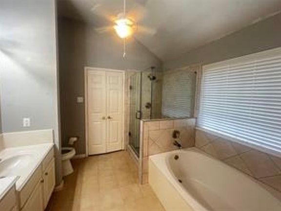5th image of 3113 Fox Hollow Dr