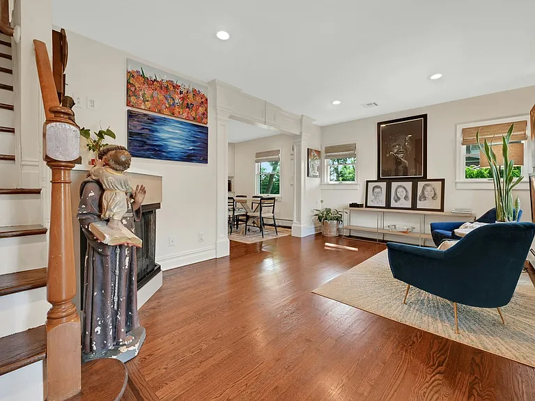 81 Riverview Ave — Photo 4
