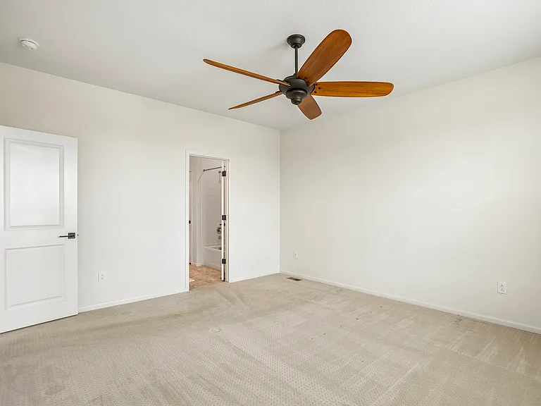 855 N Waterloo Cir — Photo 17