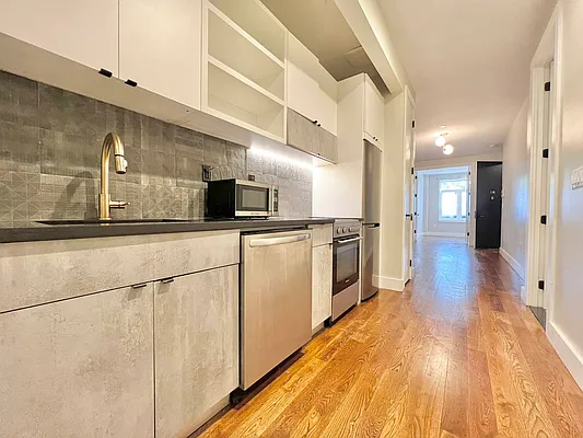 Rented by Doorway NYC, LLC | media 11