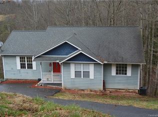 82 Natures Trl, Clyde, NC 28721