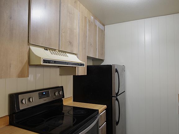 2nd image of 6108 Shelter Creek Ln