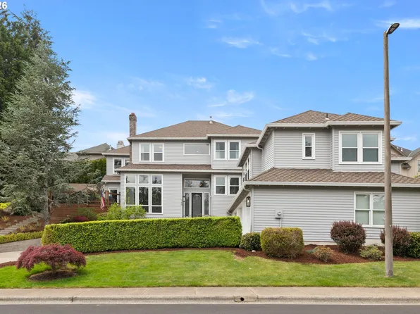 745 SW 67th Pl, Portland, OR 97225