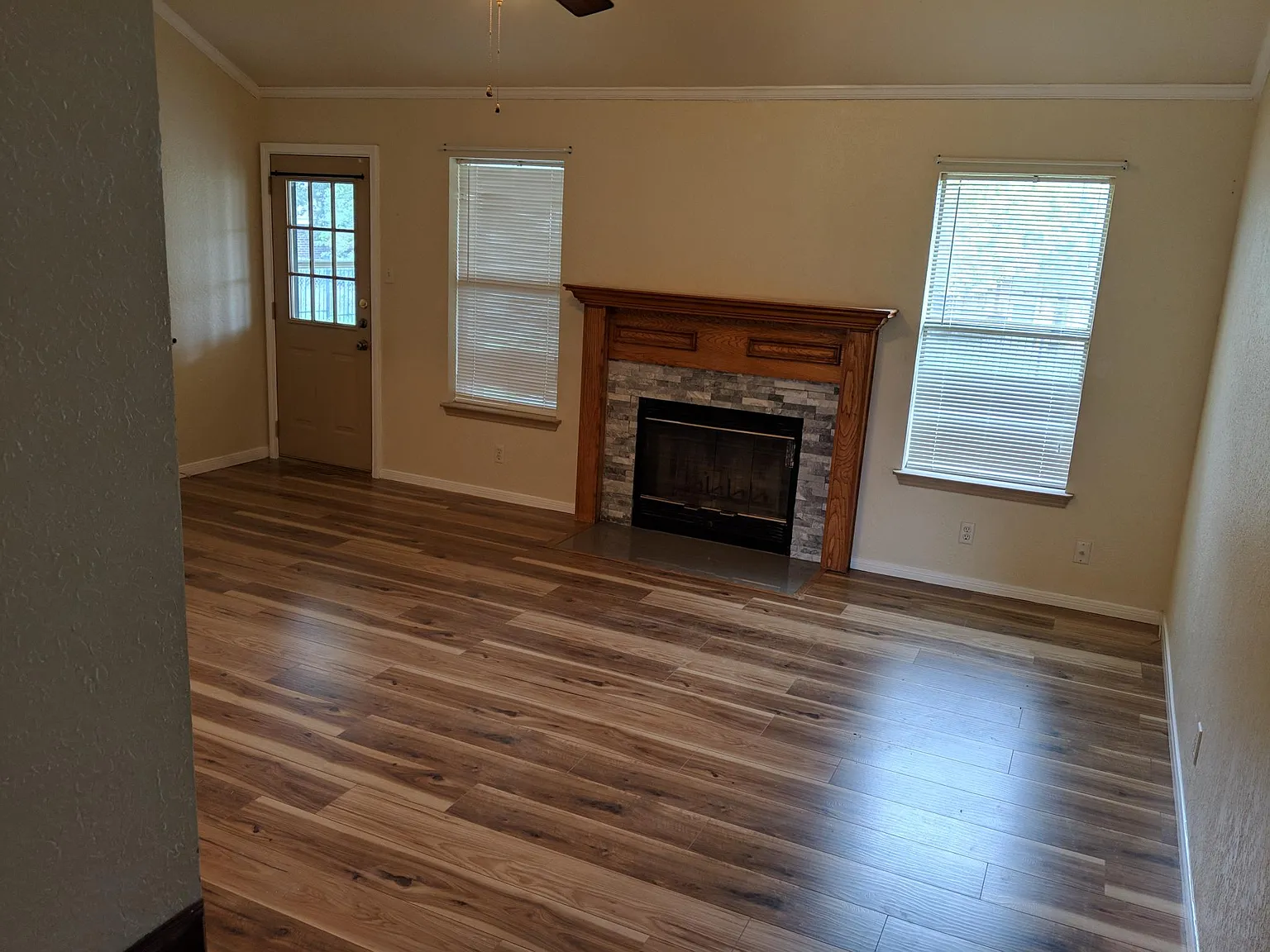 3 bed, 1482 sqft, $1,600 — Photo 4