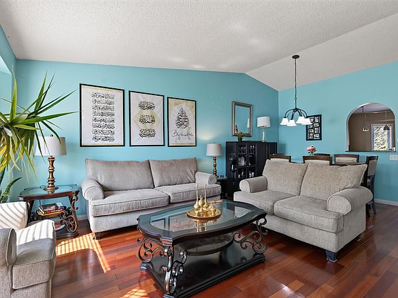 5th image of 19040 70th Ave NW