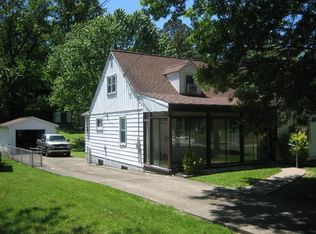 906 Cross Lanes Dr, Cross Lanes, WV 25313