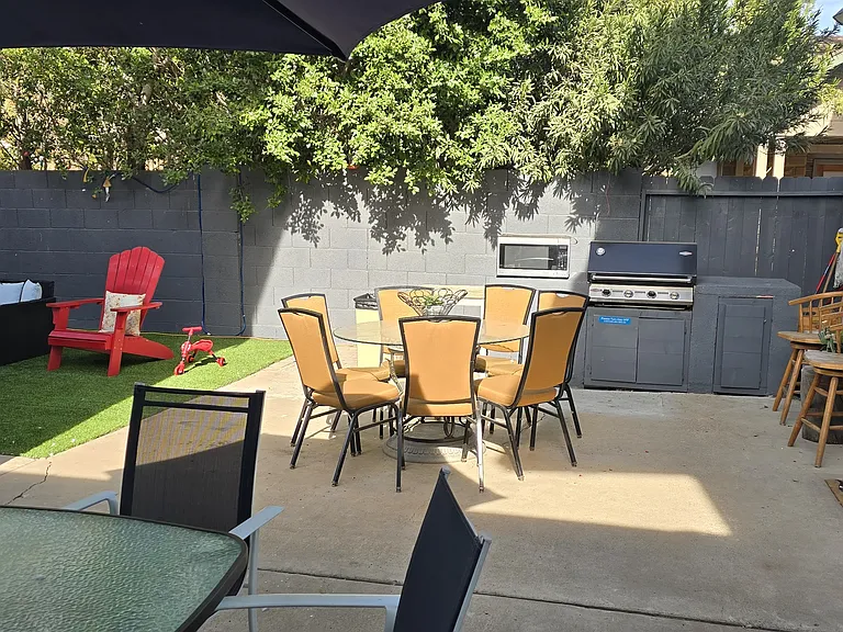 7146 N 57th Ave — Photo 15