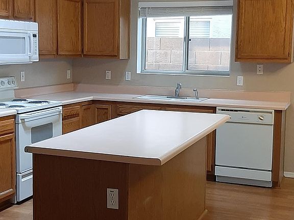 4th image of 639 N Sunway Dr