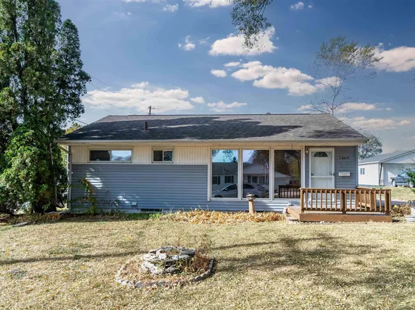 1250 Julian Ave, Waterloo, IA 50701