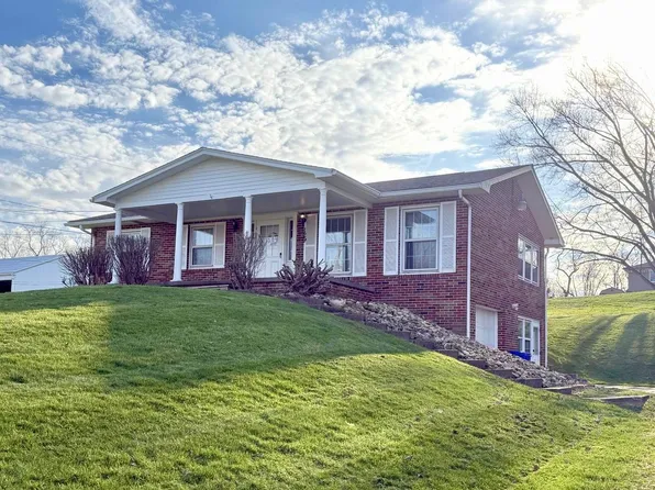 129 Camp Meeting Rd, Clinton, PA 15026