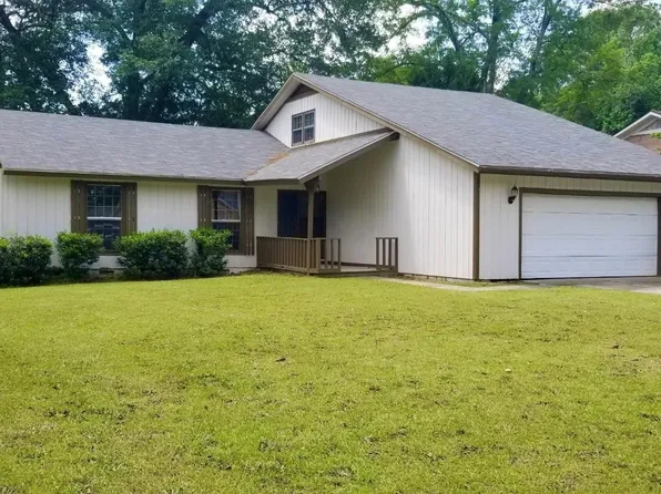 1071 Underwood Dr, Macon, GA 31210