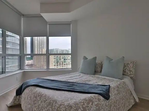 4th image of 228 Queens Quay W #1105