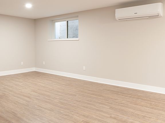 5th image of 204 E Chester Pike #101