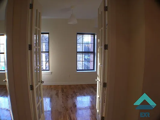 Rented by EXR | media 11