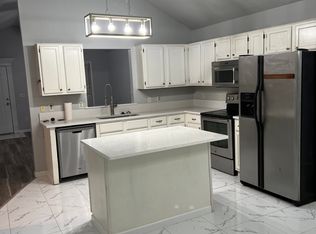 2400 SW Choctaw St, Bentonville, AR 72712