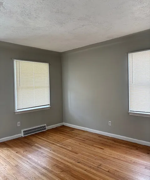 9936 Montrose St — Photo 13