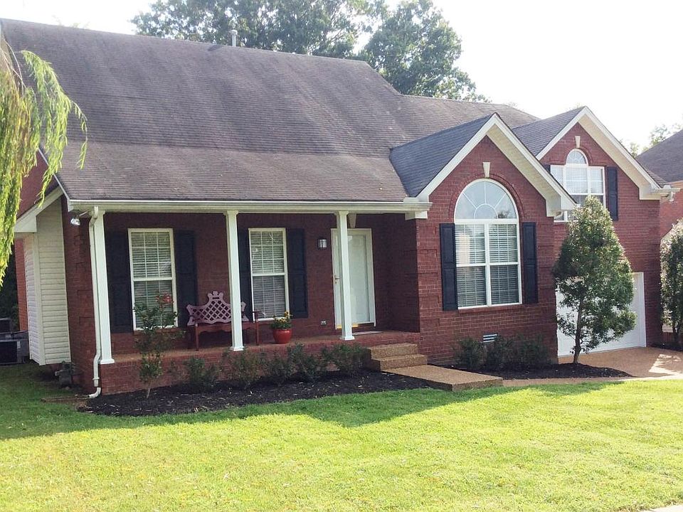 Friendly family neighborhood,easy proximity to great schools