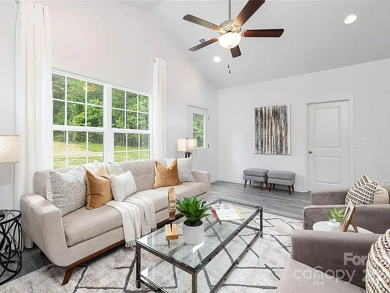 3905 Oakwood Rd — Photo 19