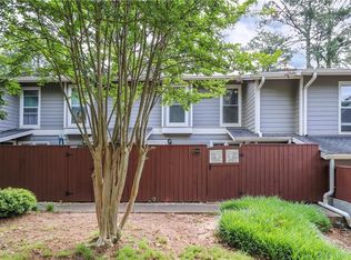 5052 Meadow Ln, Marietta, GA 30068